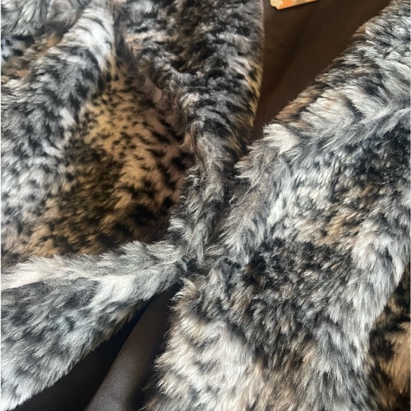 Marigold + lotus faux fur coat Sz L / XL NWT - Picture 6 of 10